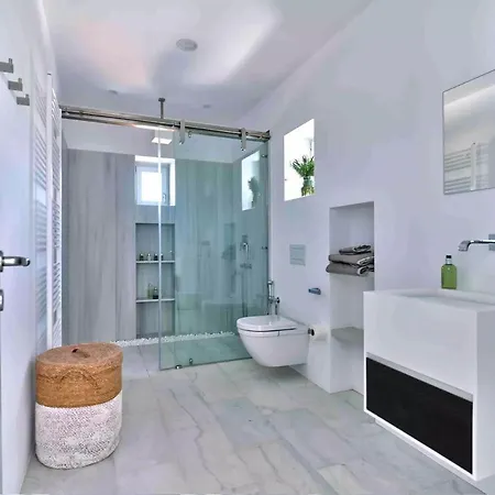 Luxurious Pool Santorini בית נופש *